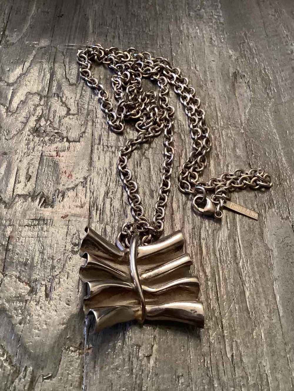 Thistle And Bee Sterling Silver Ribbon Knot Pendant Necklace - Women's Jewelry